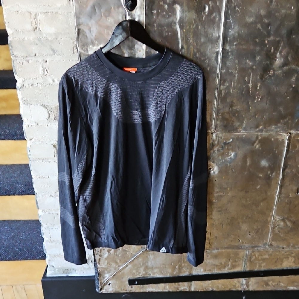 Nike ACG Deltariver Tee